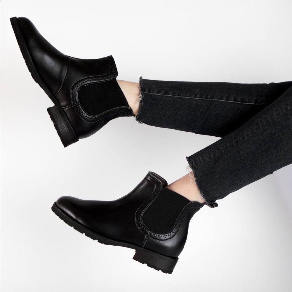 Nicora vegan handmade boots